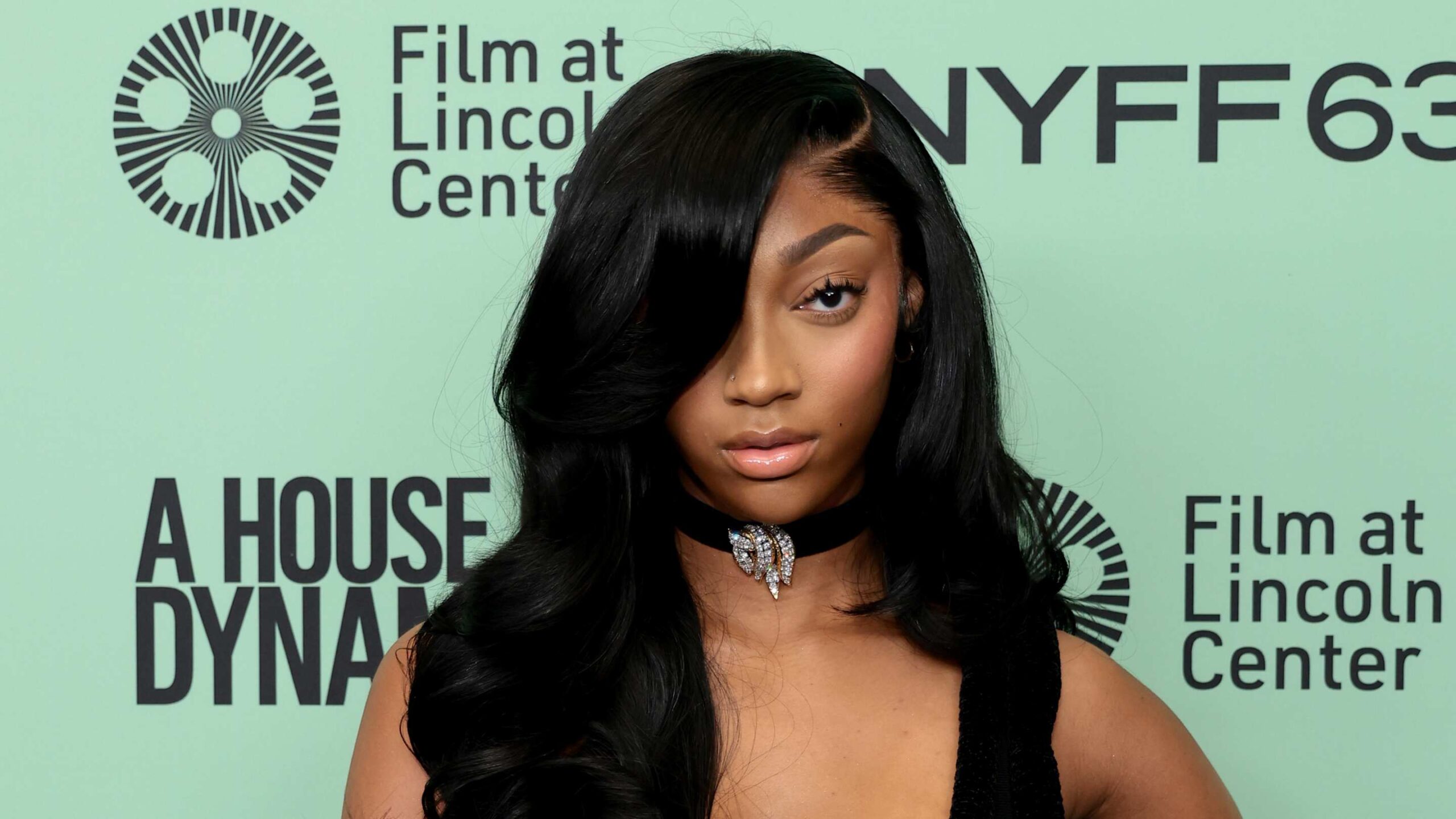 Angel Reese’s Fur Ensemble Is Perfect for Fall, and Features a Fun Twist Angel Reese’s Fur Ensemble Is Perfect for Fall, and Features a Fun Twist