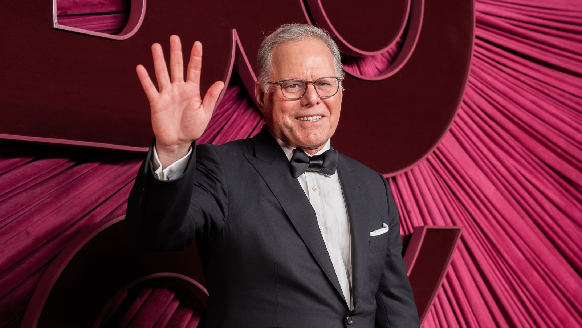 On to the Next Round: Warner Bros. Discovery Sets New Bidding Deadline Amid Sale Talks