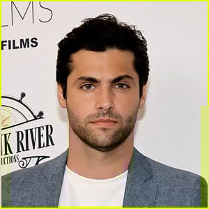 Is Matthew Daddario Single or Married? All About Hallmark’s Hottest New Actor! Is Matthew Daddario Single or Married? All About Hallmark’s Hottest New Actor!