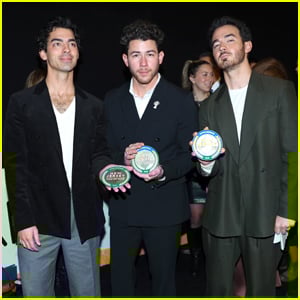Jonas Brothers Inducted Into New Jersey Hall of Fame! Jonas Brothers Inducted Into New Jersey Hall of Fame!