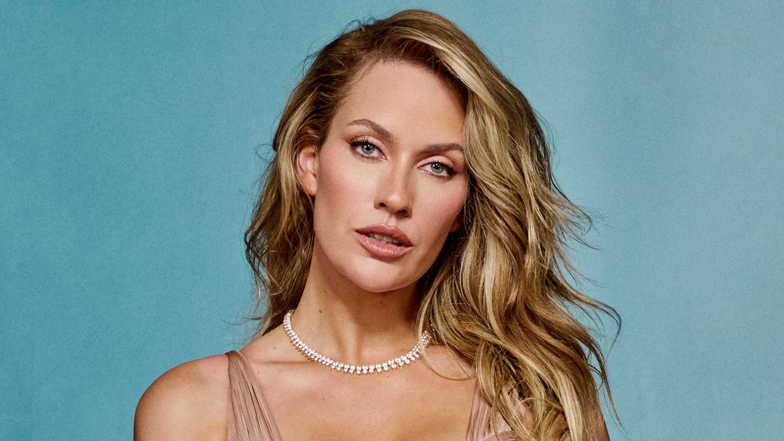 Paige Spiranac Reveals Her Favorite 2026 Calendar Photo—and It’s Inspired by a Blink-182 Album Cover