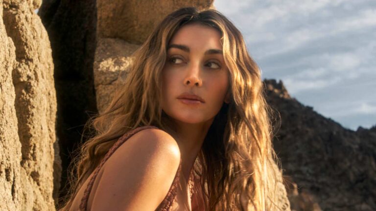Brianna LaPaglia’s SI Swimsuit Feature Was a Gorgeous Display of Earthy Ensembles