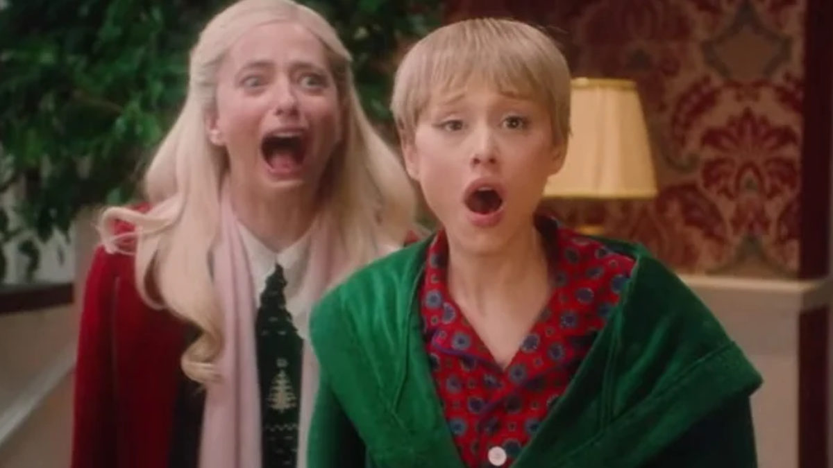 Ariana Grande Channels Kevin McCallister in Home Alone Parody on Saturday Night Live Ariana Grande Channels Kevin McCallister in Home Alone Parody on Saturday Night Live