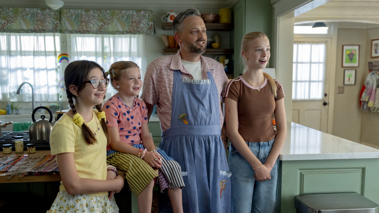 Nate Bargatze, Mandy Moore Make a Risky Parenting Choice in ‘The Breadwinner’ Trailer