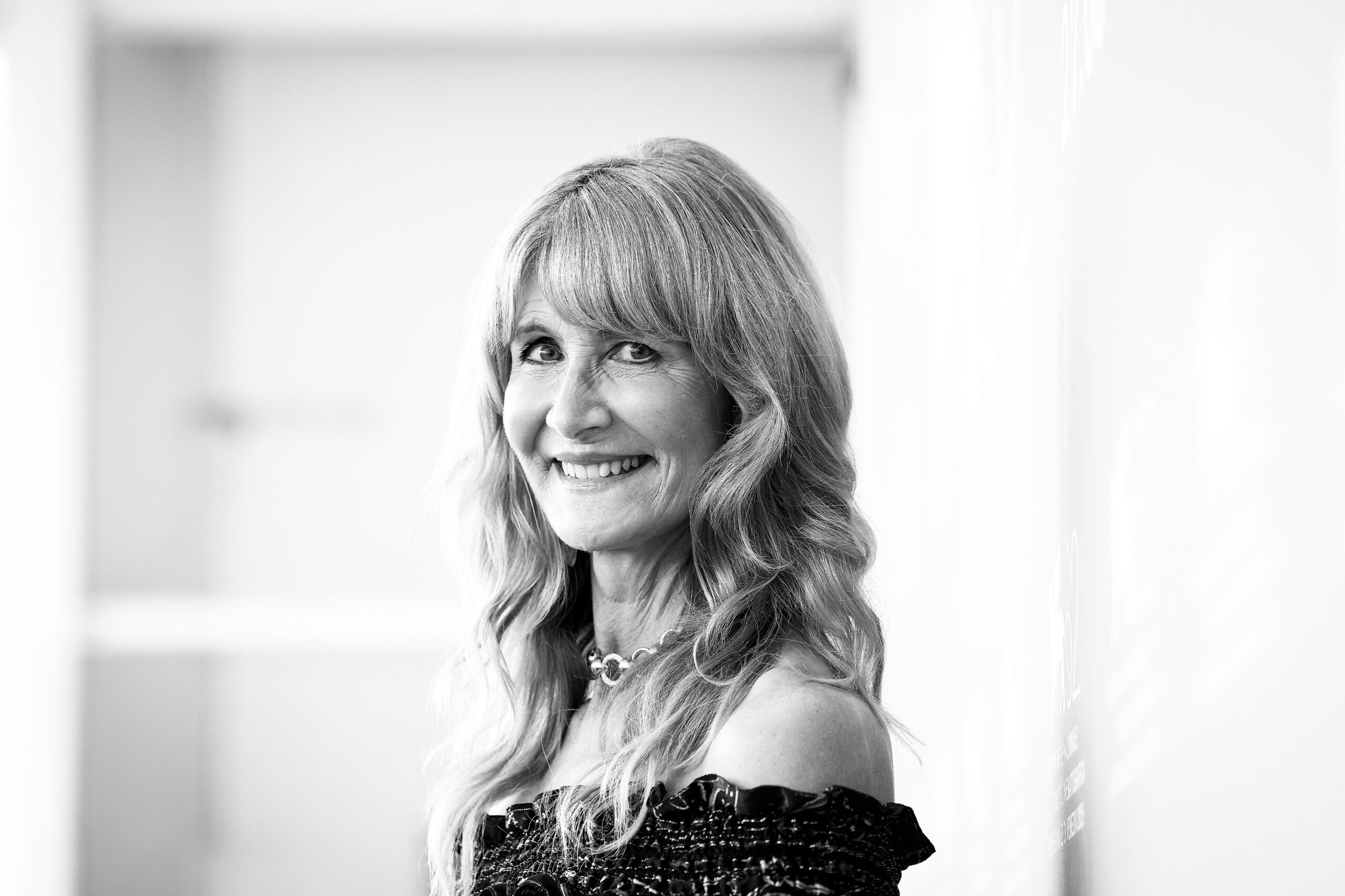 Laura Dern Reflects on a Year of Personal Grief, Industry Anxiety and Great Movies