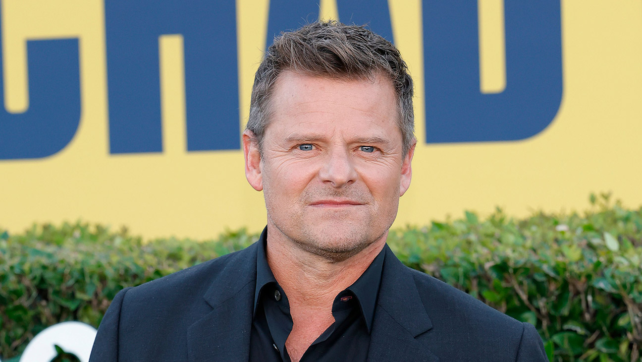 Steve Zahn Believes ‘Anaconda’ Is the Movie We Need Right Now, Sets the Record Straight on That ‘Breaking Bad’ Rumor