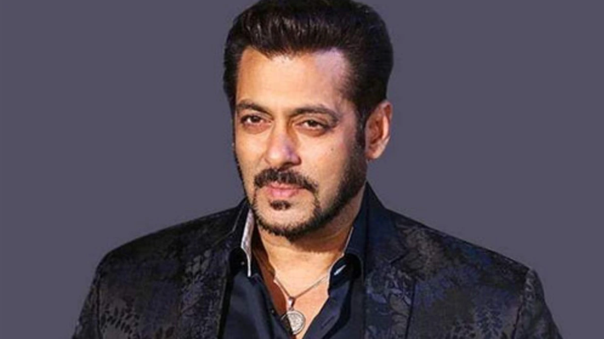 Salman Khan turns 60-Hosts a bash amidst tight security Salman Khan turns 60-Hosts a bash amidst tight security