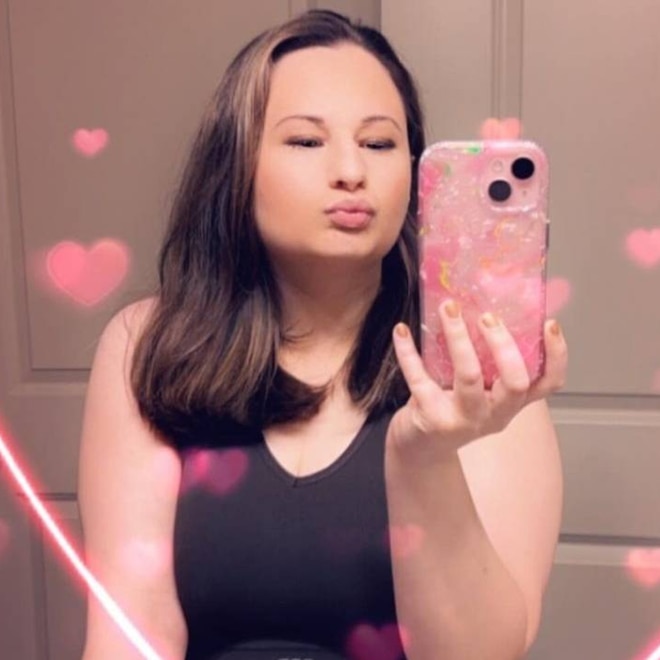 Gypsy Rose Blanchard Shares Why She Wears Wigs, Shows Off Natural Hair