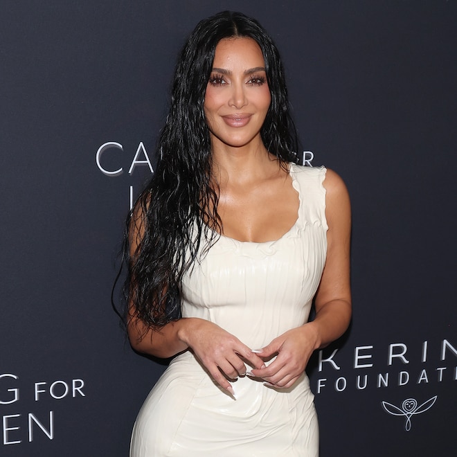 Kim Kardashian Unveils “Insane” Christmas Decorations