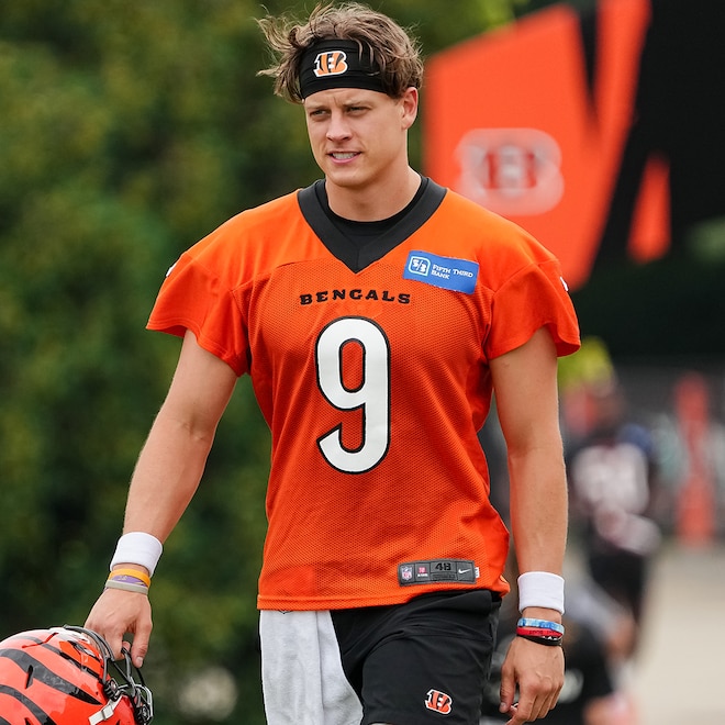 Joe Burrow Gifts Offensive Linemen Authentic Fossils for Christmas