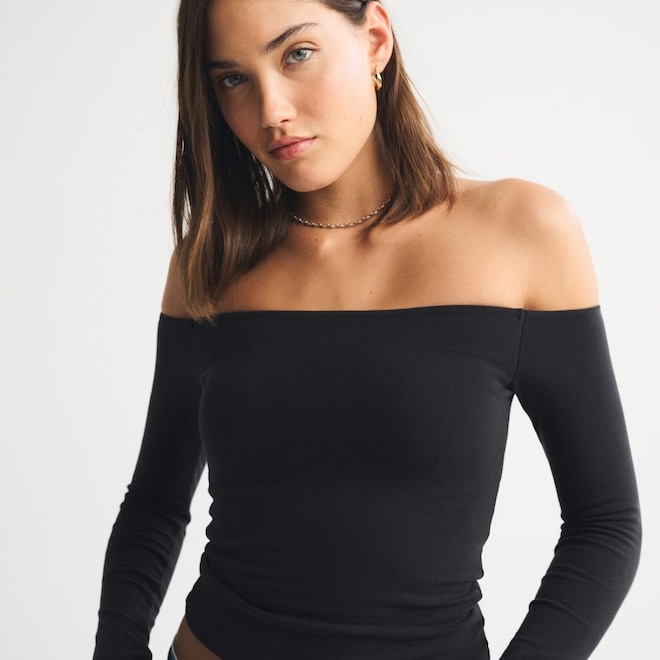 2016 Is Trending—Here Are 11 Nostalgic Pieces To Add to Your Wardrobe