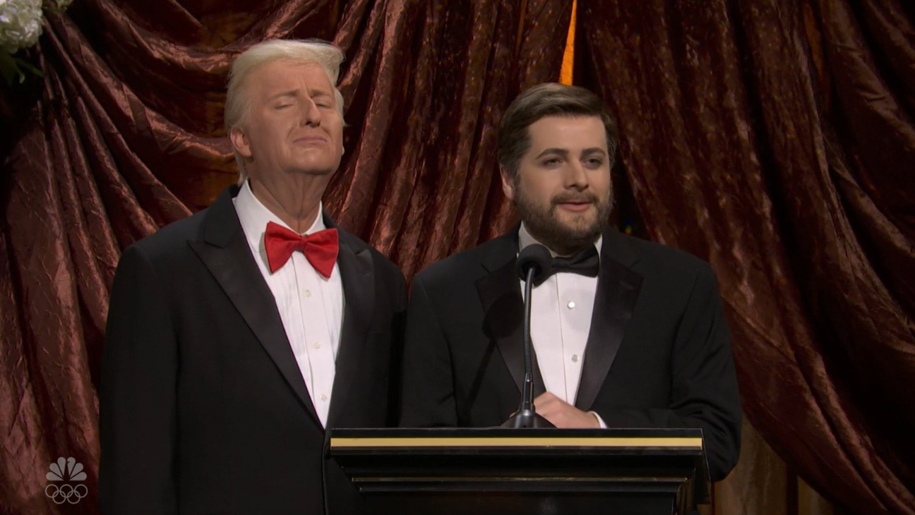 ‘Saturday Night Live’ Hosts New Awards Show the Trumps as Mike Myers Makes Surprise Cameo