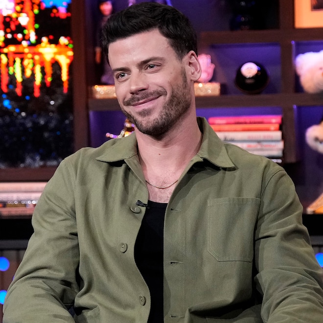Heated Rivalry’s François Arnaud Reveals Star Who Slid Into His DMs