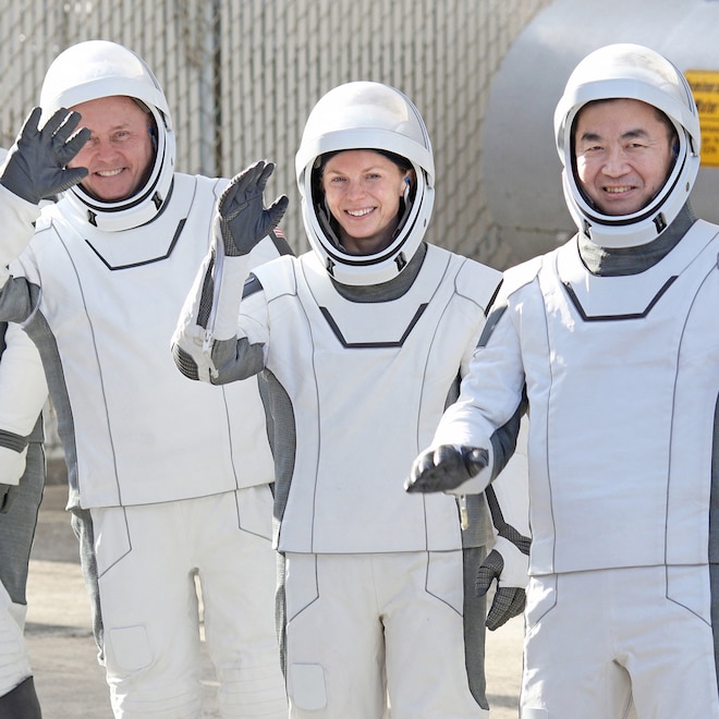 NASA Astronauts Begin First-Ever Medical Evacuation of Space Station