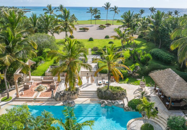 Stay In A Slim Aarons-Inspired Bungalow At The Michelin-Rated Eden Roc Cap Cana