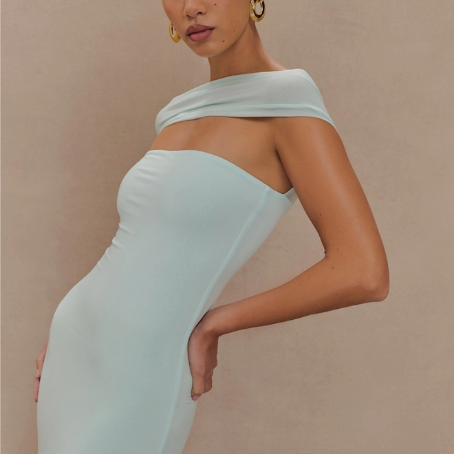 Spring Wedding Coming Up? Here’s What To Wear & Dress Codes Explained