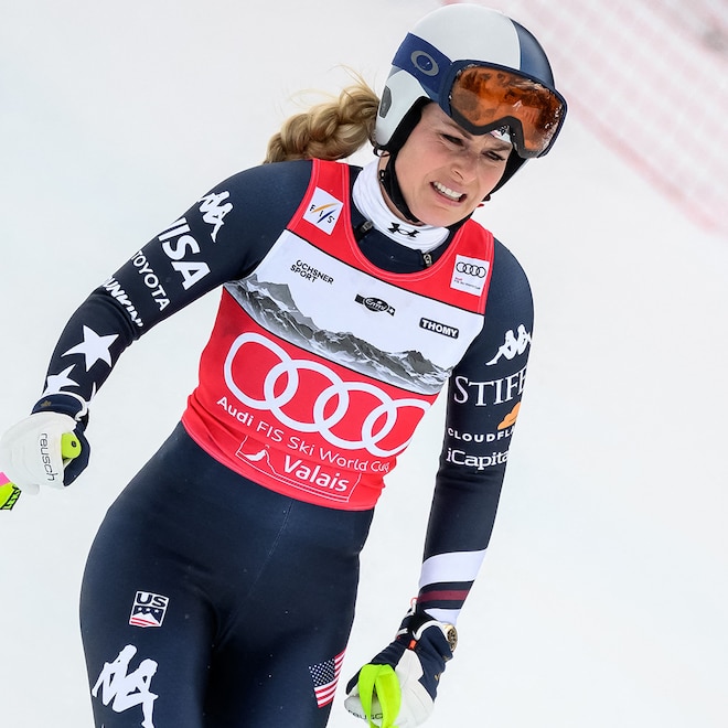 Lindsey Vonn Injured After Crashing in Competition Before Olympics