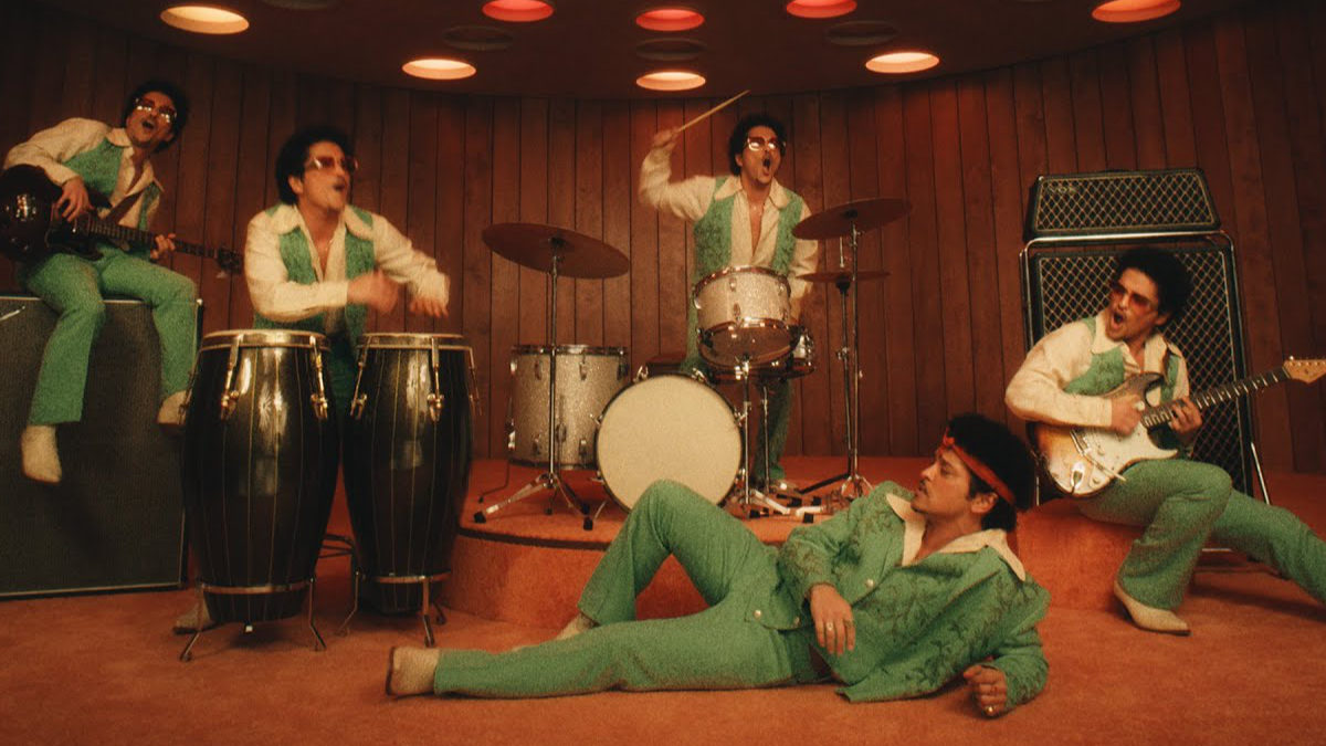 Bruno Mars – I Just Might Song Lyrics Bruno Mars – I Just Might Song Lyrics