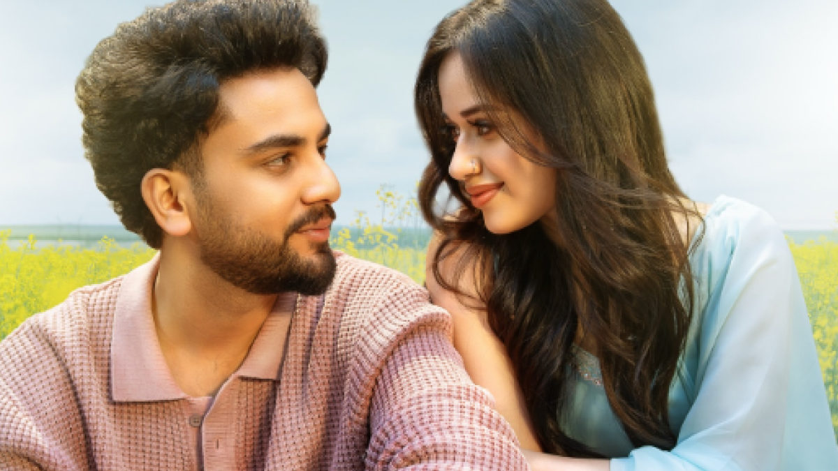 Jannat Zubair in a Saree, Elvish Yadav in Pink — Fans Can’t Handle the Chemistry in ‘Tere Dil Mein’ Poster