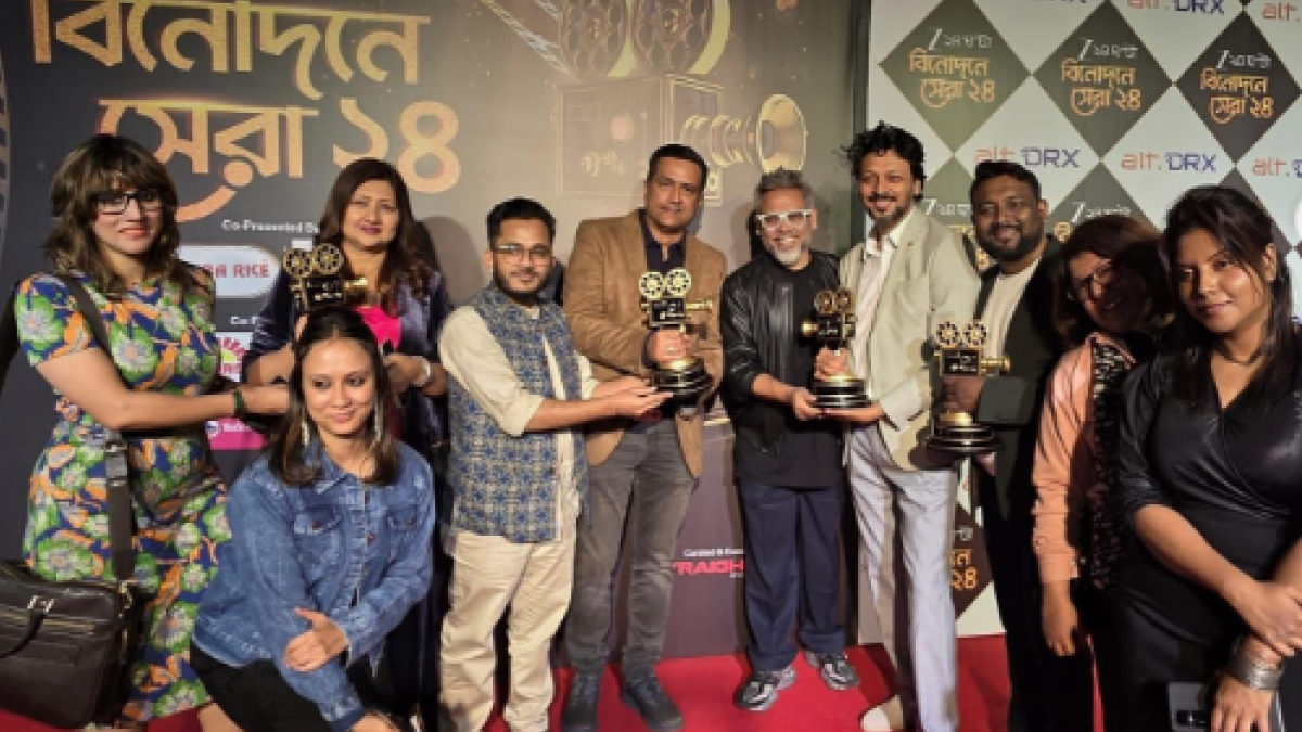 Ganoshotru Sweeps Multiple Awards at Zee 24 Ghanta, Makes Bengal Proud