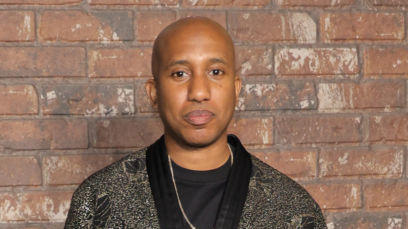 Chris Redd Clarifies That He Was Not “Drug Dealing” to ‘Saturday Night Live’ Castmates: “I Wasn’t Walter White-ing”