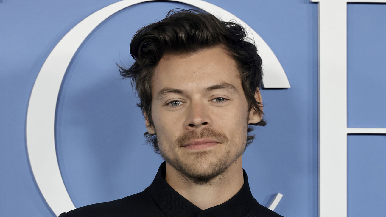 Harry Styles to Present at the Grammy Awards
