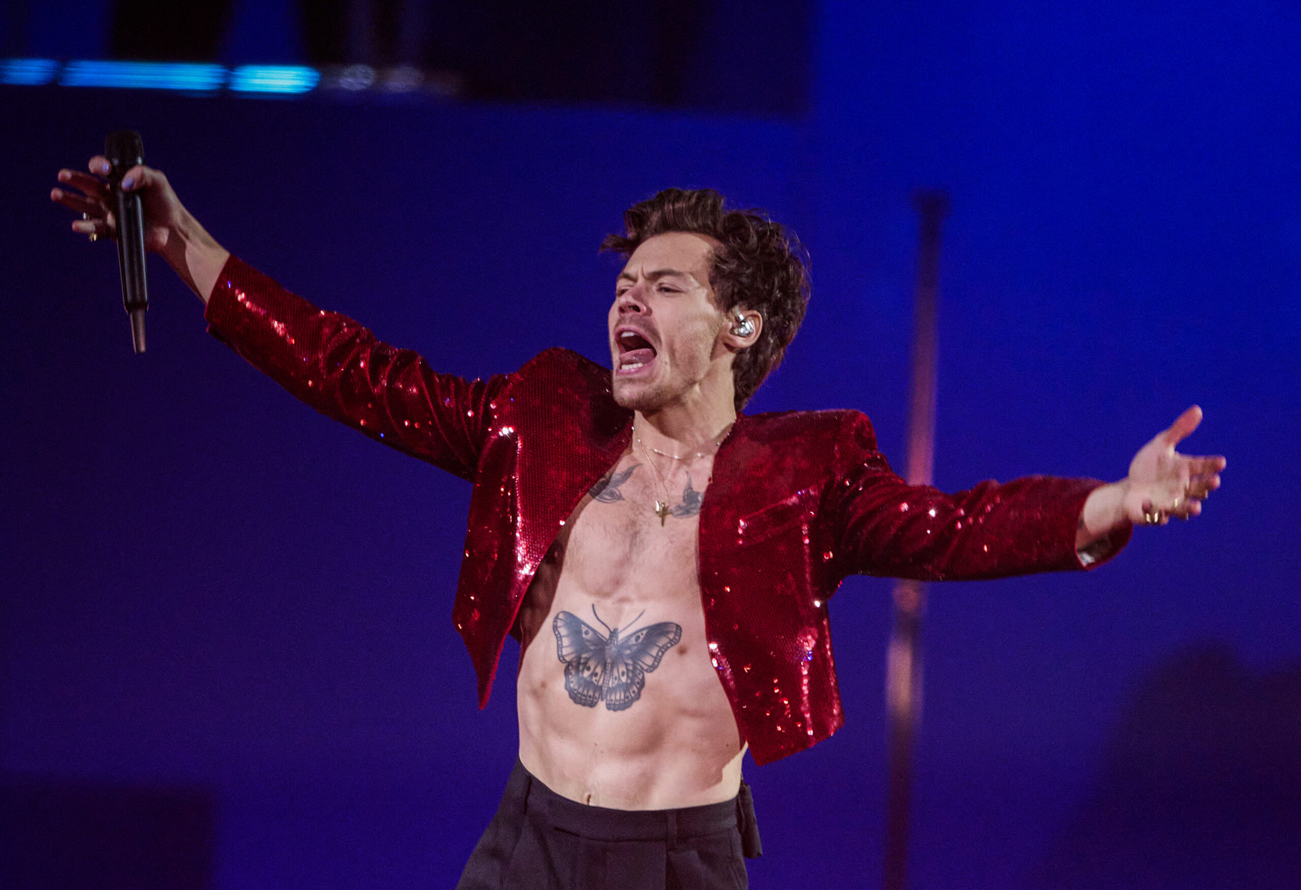 Harry Styles Announces 2026 Tour, Global Residencies