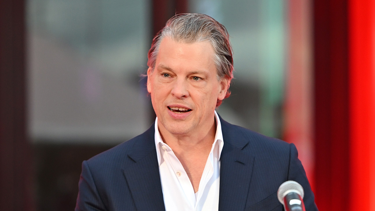 Netflix Co-CEO Greg Peters Says Paramount’s Bid for Warner Bros. “Doesn’t Pass the Sniff Test”