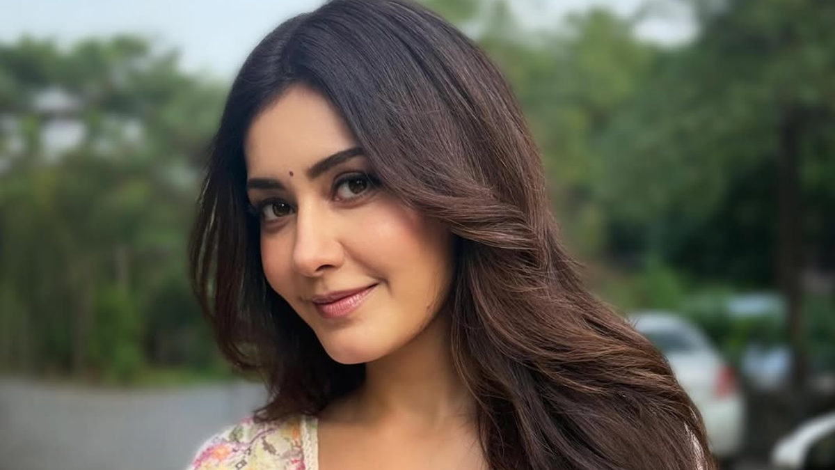 Raashii Khanna To Star Alongside Akshay Kumar In Anees Bazmee’s Family Comedy-Drama Raashii Khanna To Star Alongside Akshay Kumar In Anees Bazmee’s Family Comedy-Drama