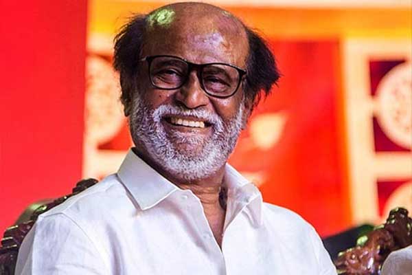 రజినీకాంత్ బయోపిక్.. క్లారిటీ ఇచ్చిన ఐశ్వర్య..!