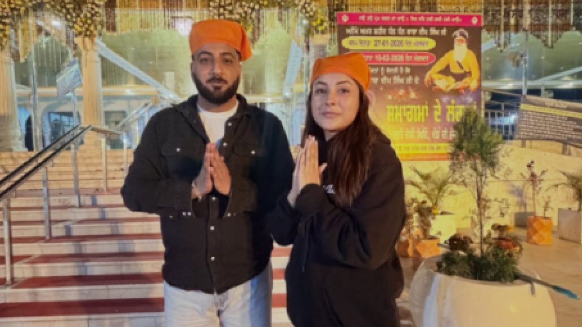 Shehnaaz Gill Turns 32: Birthday Celebrations Begin with Spiritual Blessings and End with Joyful Party Moments