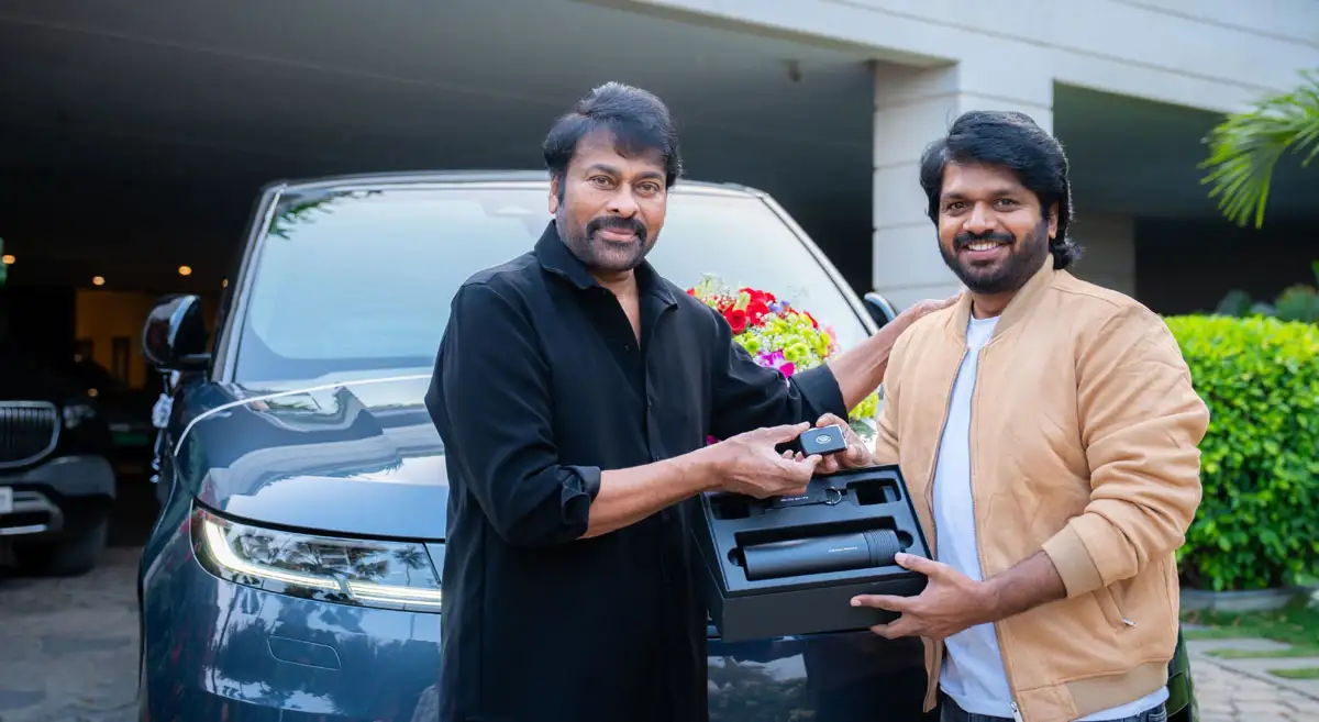 మెగాస్టార్ నుంచి అనిల్‌ రావిపూడికి అదిరిపోయే గిఫ్ట్‌ !