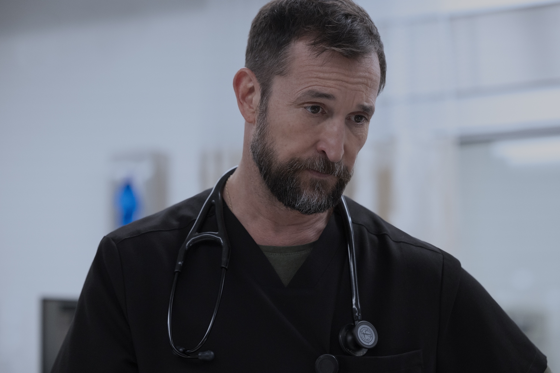 Noah Wyle on His ‘Pitt’ Character’s “Performative” Approach to Therapy, Larger Issues Behind Strained Relationship With Patrick Ball’s Dr. Langdon