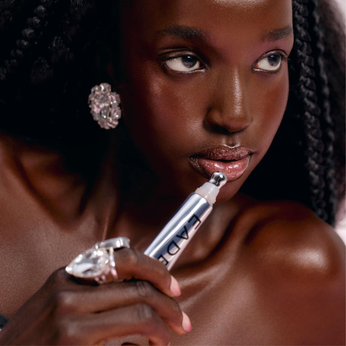 Everything You Need to Know About NYFW’s Sleepy Girl Makeup Trend