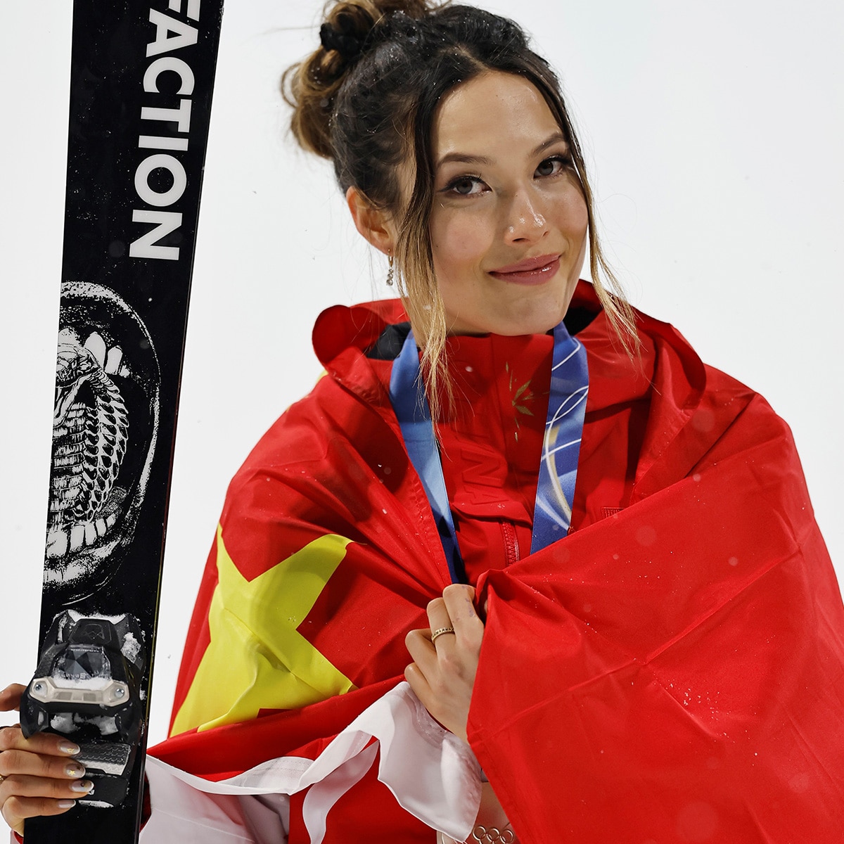 Skier Eileen Gu Slams Criticism of Silver Medals at Olympics 2026