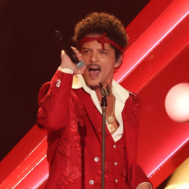 Bruno Mars Performs First Solo Song at Grammys in Nearly 10 Years