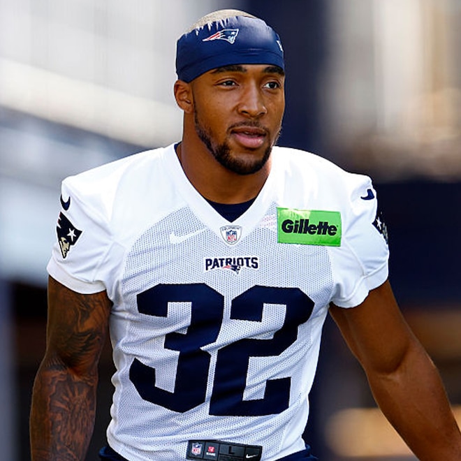 Patriots Player TreVeyon Henderson Gets Married Days Before Super Bowl