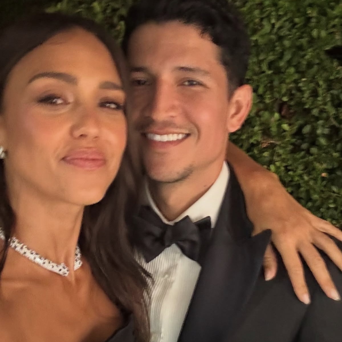 Jessica Alba Offers Glimpse at Miami Getaway With BF Danny Ramirez