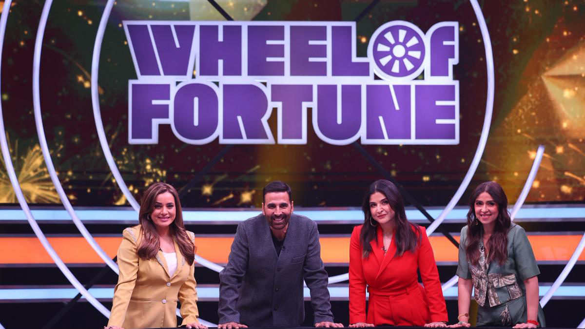 Bollywood Wives Expose the One Thing About Akshay Kumar That’s Intimidating