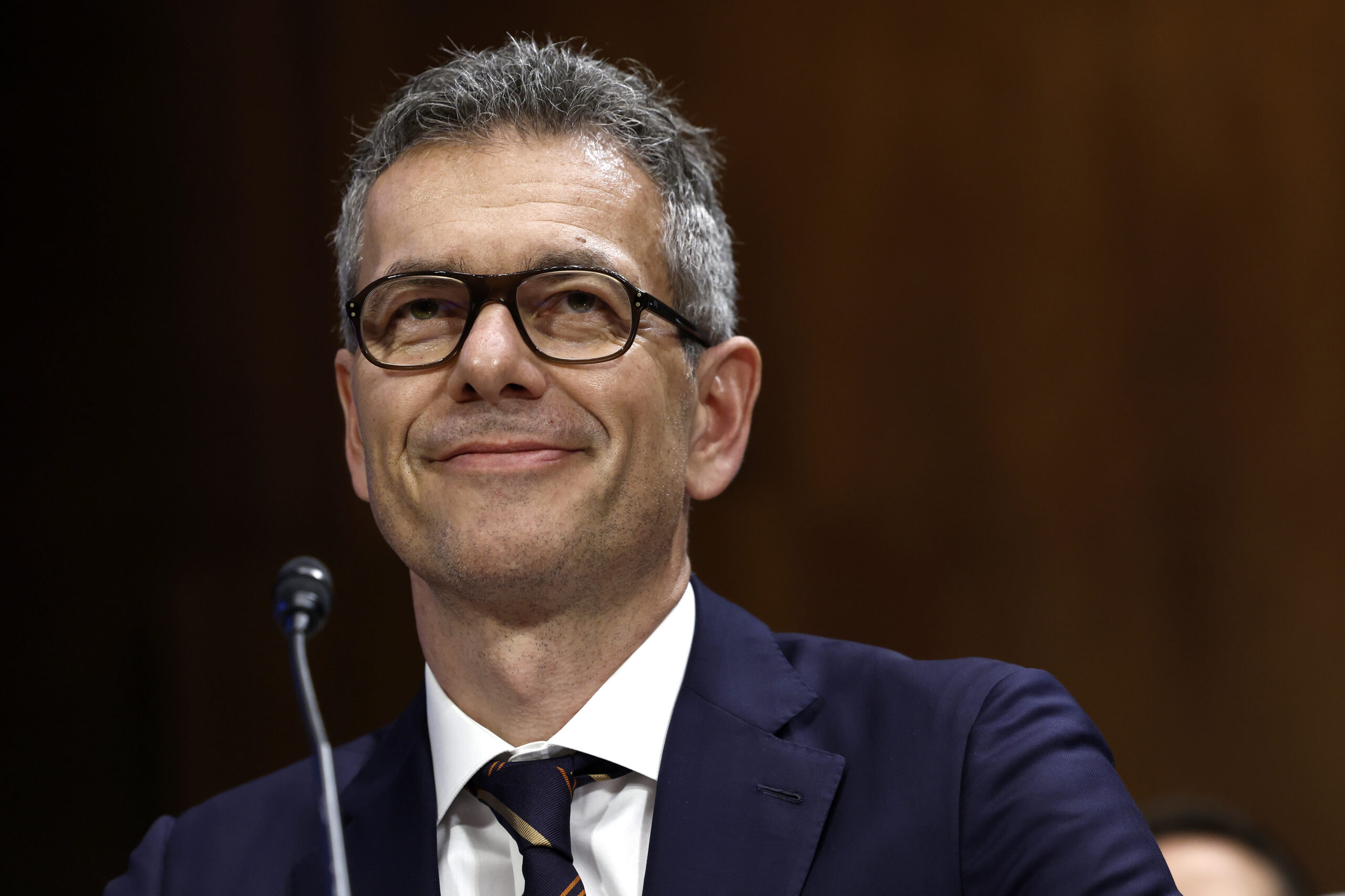 Warner Music Posts Quarterly Revenue Gain to .8 Billion But Records Net Income Drop