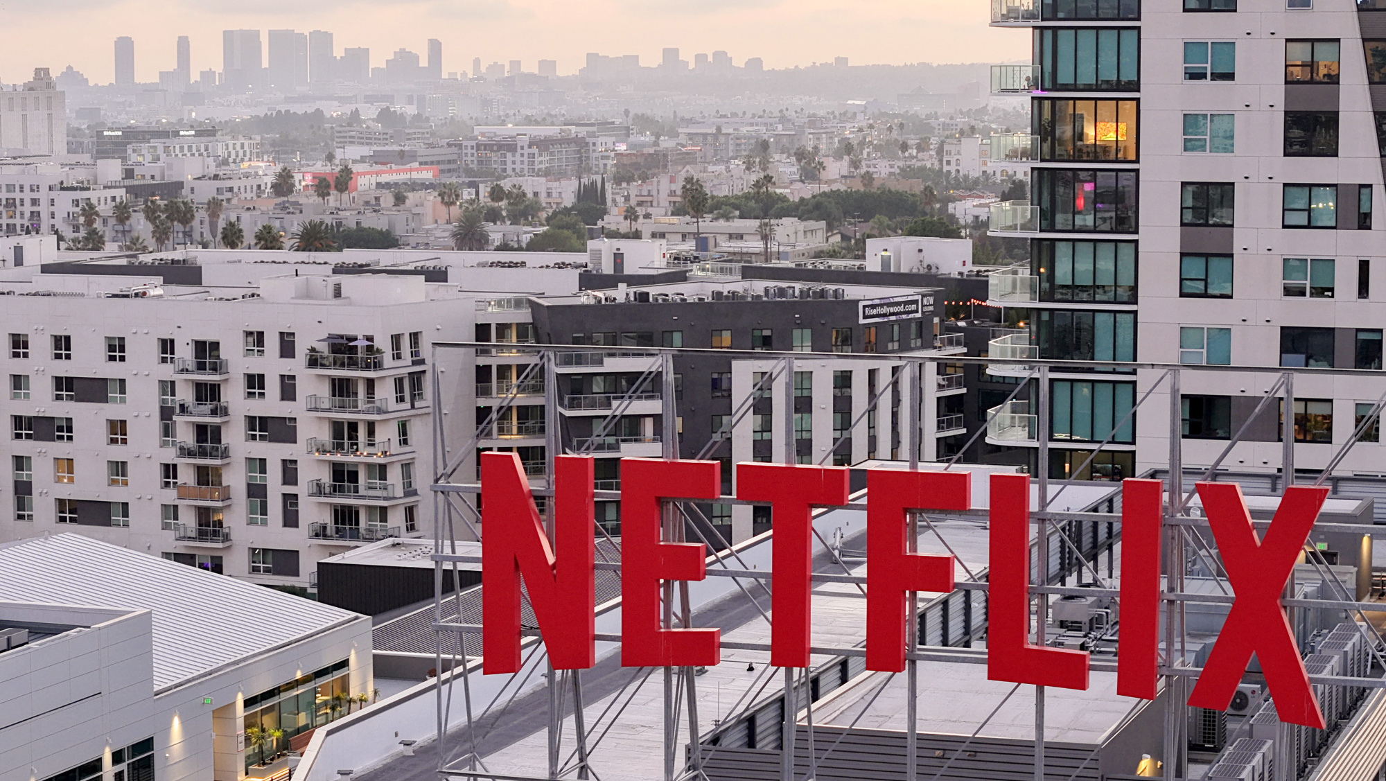 Paramount Pays Out .8 Billion Termination Fee to Netflix as Warner Deal Draws Near