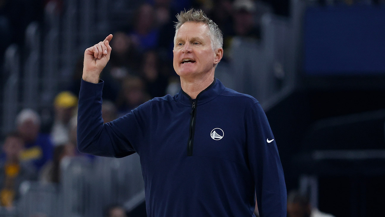 Steve Kerr Talks Netflix Doc ‘All the Empty Rooms,’ Gun Safety and His Expiring Warriors Contract
