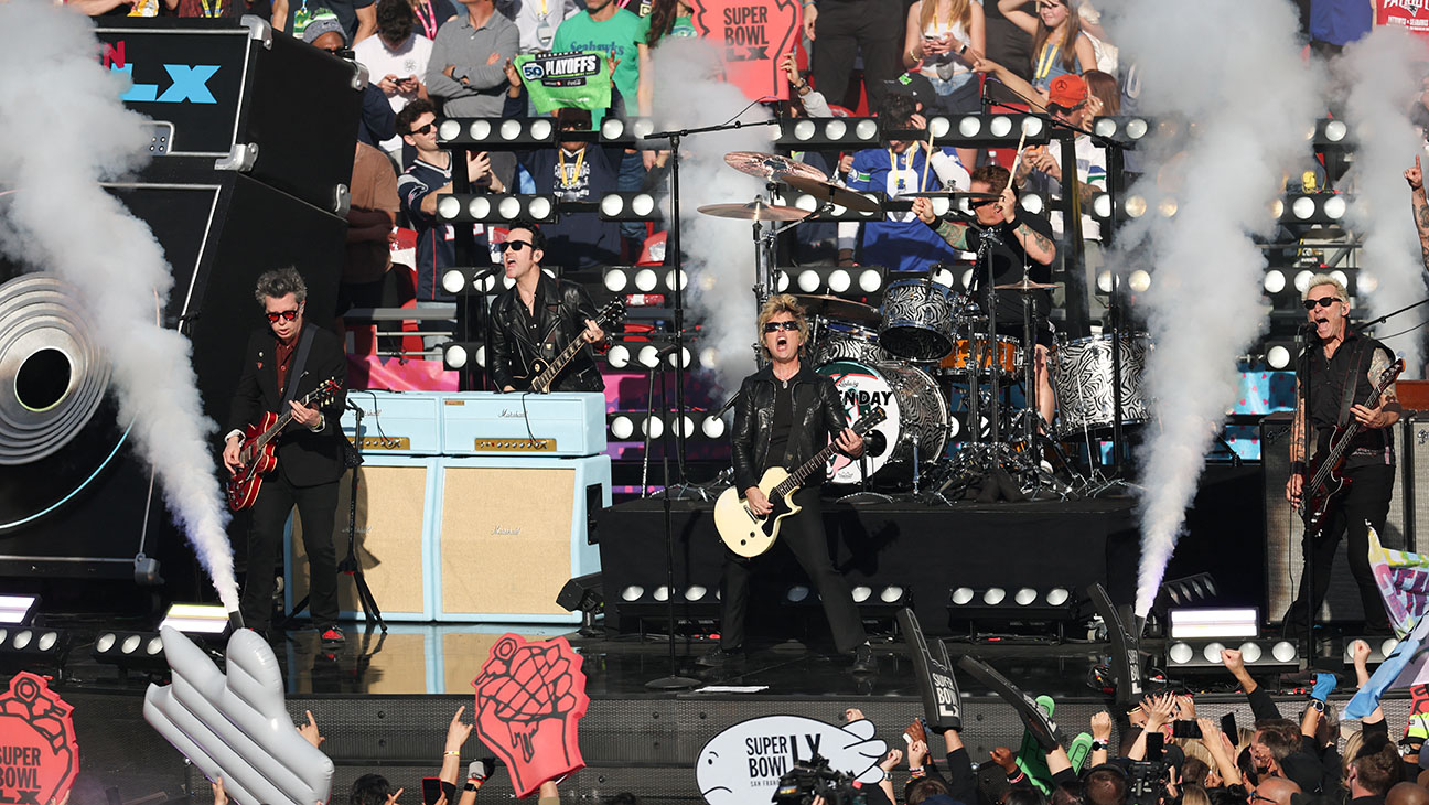 Green Day Appears to Sing F-Bomb During Super Bowl Pre-Game Performance of “American Idiot”