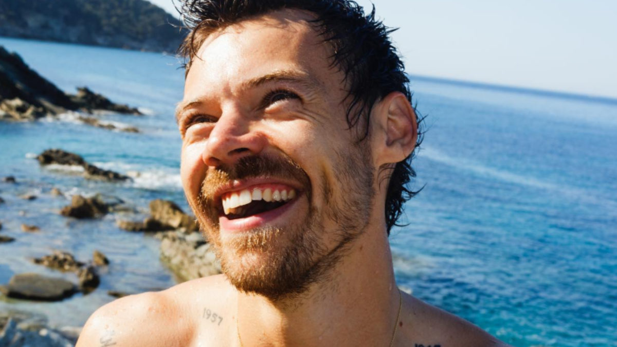 Harry Styles Is Back On SNL — But This Time, He’s Running The Show Harry Styles Is Back On SNL — But This Time, He’s Running The Show