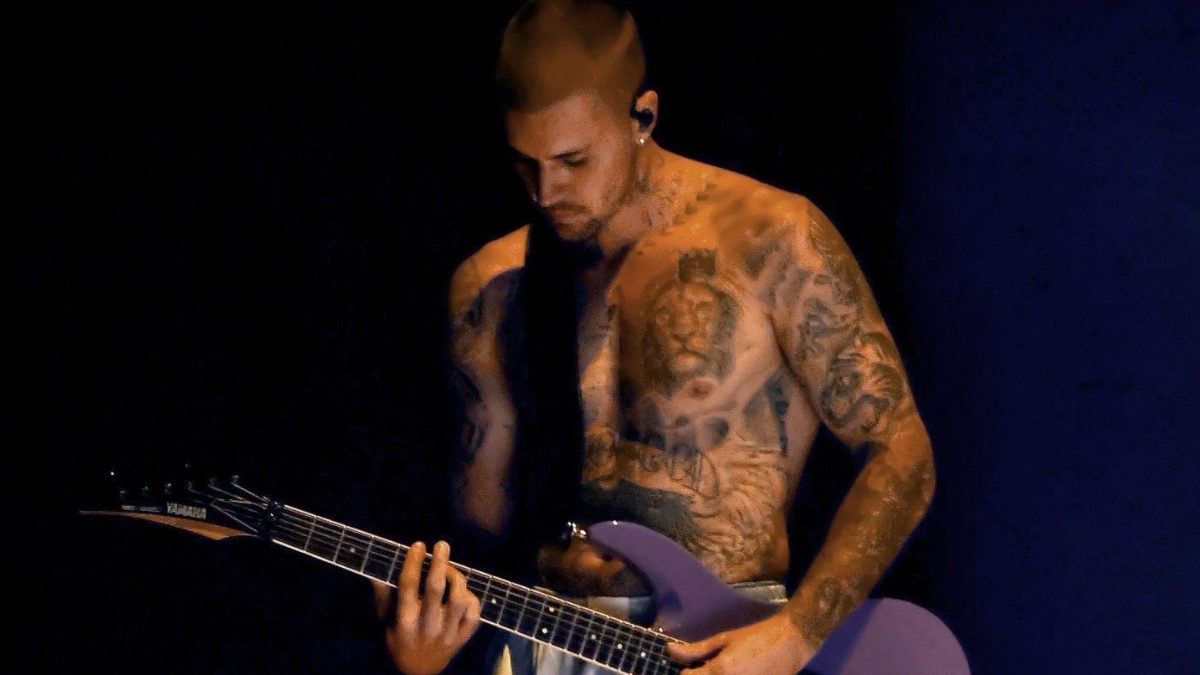 Justin Bieber’s Bare, Conceptual Grammy Performance Wasn’t About Shock. It Was About Soul. Justin Bieber’s Bare, Conceptual Grammy Performance Wasn’t About Shock. It Was About Soul.