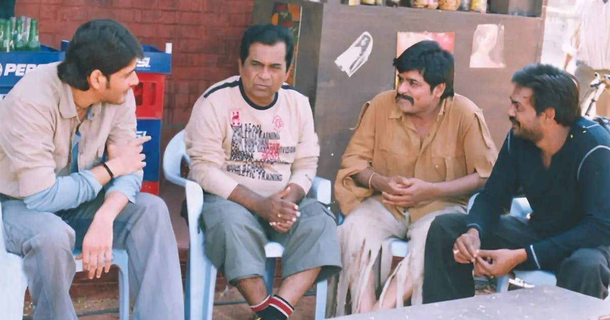 Pokiri Throwback Photo: Mahesh Babu, Brahmanandam and Puri Jagannadh Seen in Candid On-Set Moment