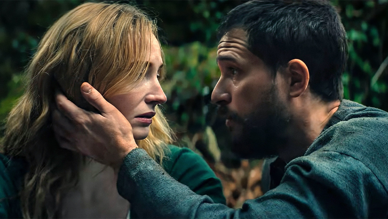 Kit Harington and Sophie Turner Gag After Kissing During ‘The Dreadful’ Scene