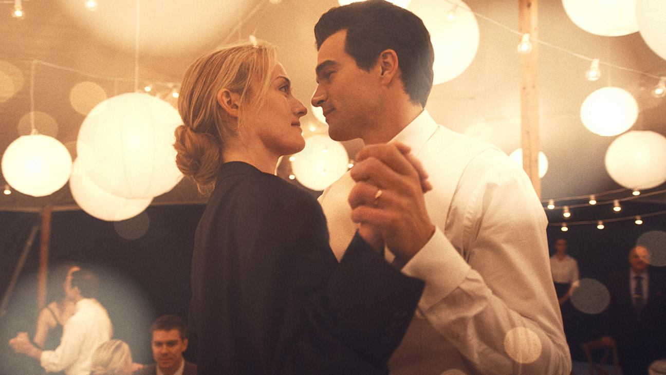 JFK Jr. and Carolyn Bessette Kennedy’s Tragic Romance Unfolds in ‘Love Story’ Trailer