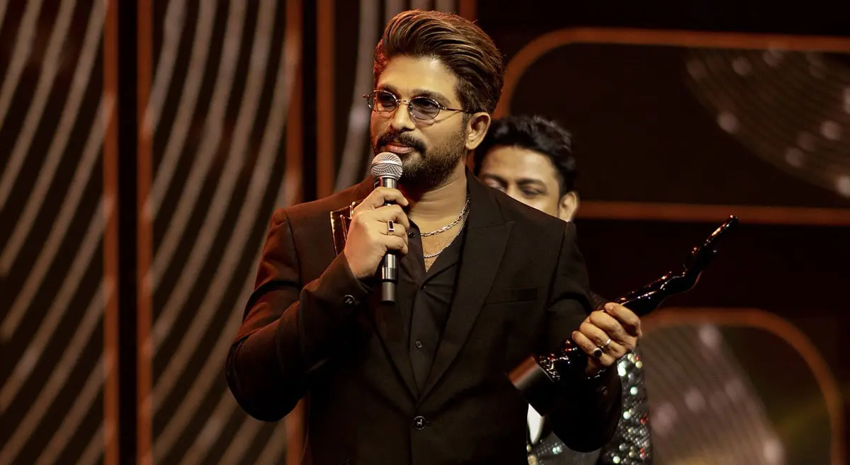 70th Filmfare Awards: Allu Arjun Wins Best Actor Award, Pens Emotional Note to Fans