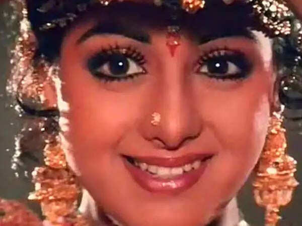 Remembering Sridevi: Best Films of The Actress From Chaalbaaz Lamhe to Sadma and More Remembering Sridevi: Best Films of The Actress From Chaalbaaz Lamhe to Sadma and More